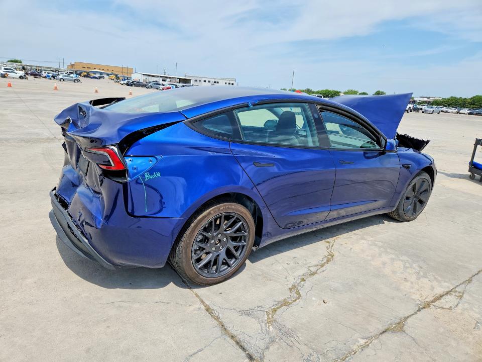 55393826 :رقم المزاد ، 5YJ3E1EAXSF961148 vin ، 2025 Tesla Model 3 مزاد بيع