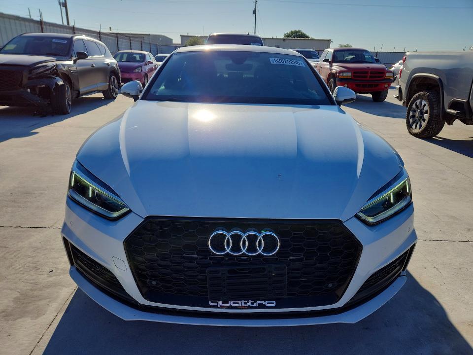 52029286 :رقم المزاد ، WAUENCF57JA008164 vin ، 2018 Audi A5 مزاد بيع