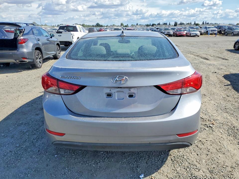 Продаж на аукціоні авто 2015 Hyundai Elantra, vin: 5NPDH4AE8FH631618, номер лоту: 55381146