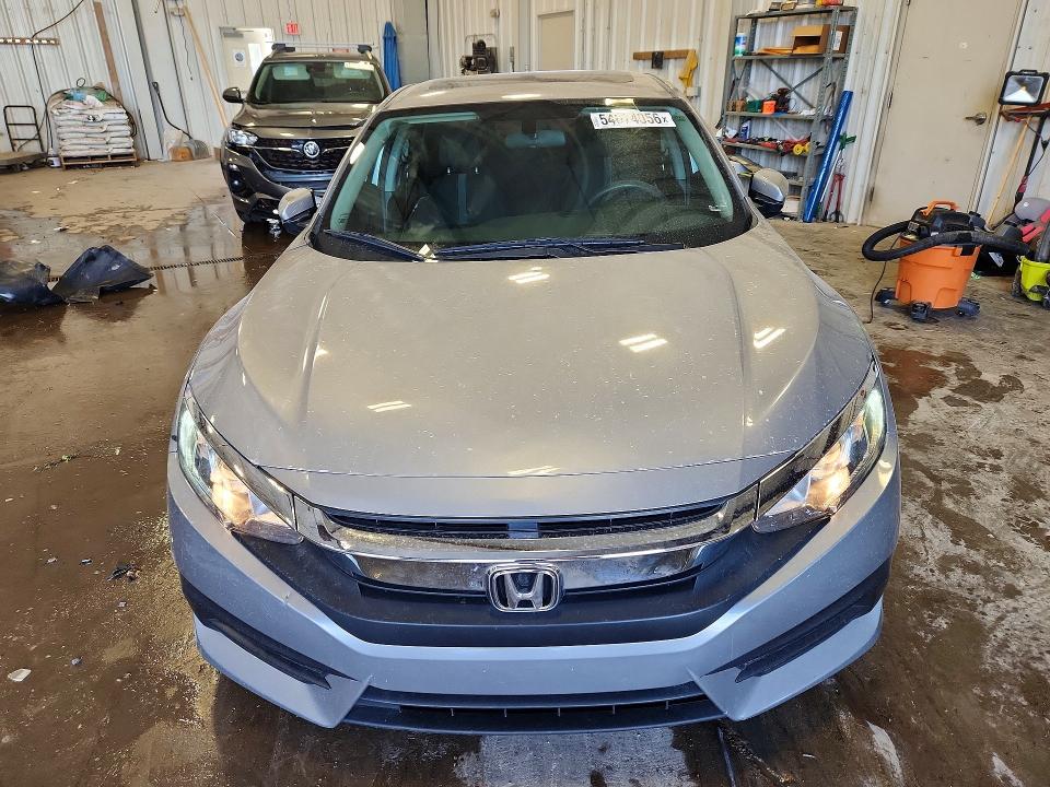 54674056 :رقم المزاد ، 19XFC2F70GE072982 vin ، 2016 Honda Civic مزاد بيع