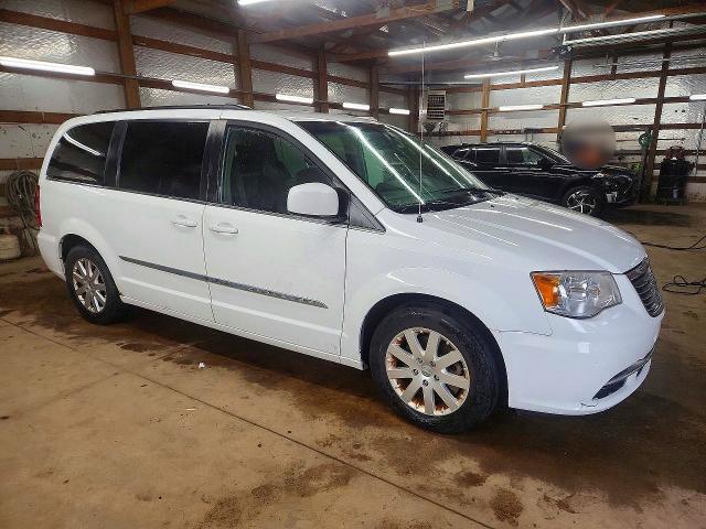 2015 Chrysler Town & Country მანქანა იყიდება აუქციონზე, vin: 2C4RC1BG0FR588558, აუქციონის ნომერი: 51979386