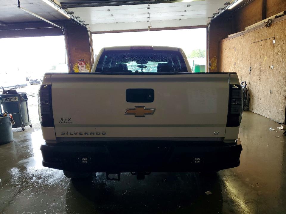 Продаж на аукціоні авто 2018 Chevrolet Silverado, vin: 3GCUKREC4JG372585, номер лоту: 53223736