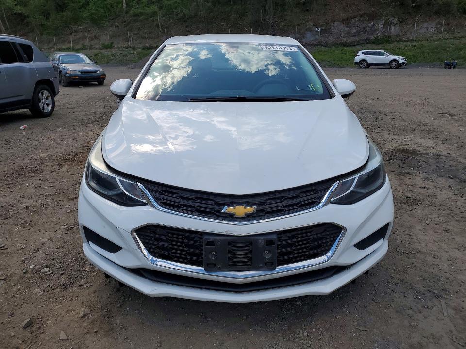 52613316 :رقم المزاد ، 1G1BE5SM2J7161331 vin ، 2018 Chevrolet Cruze مزاد بيع