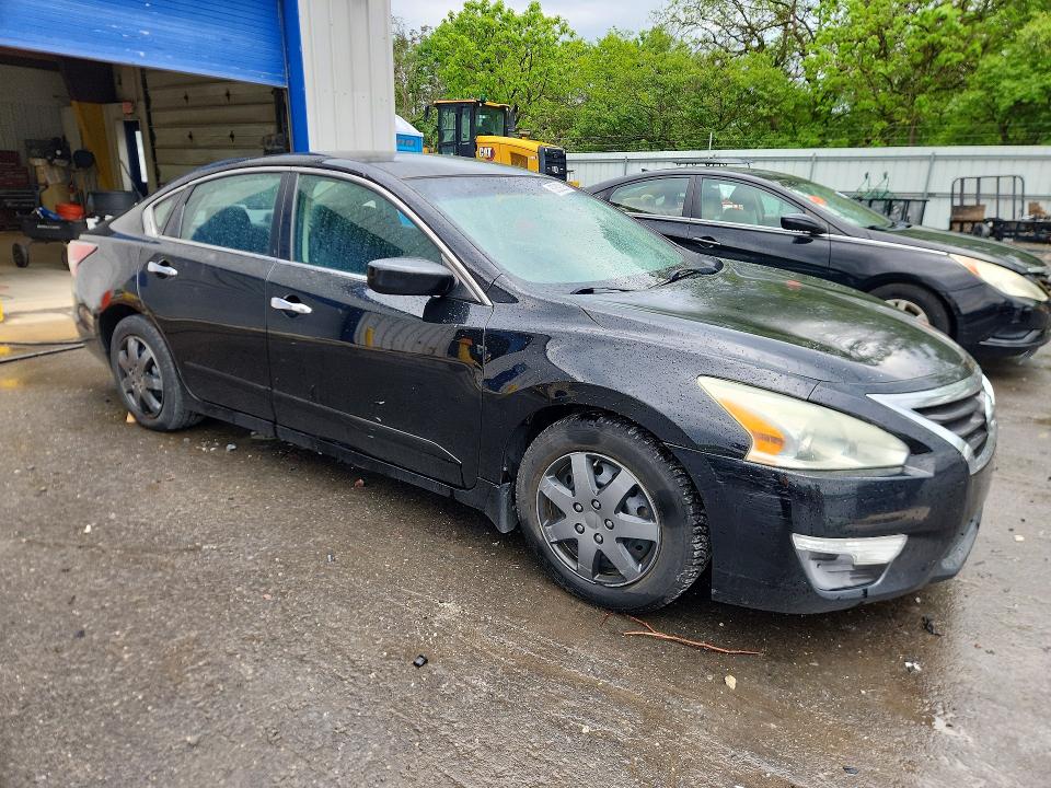 2015 Nissan Altima მანქანა იყიდება აუქციონზე, vin: 1N4AL3AP2FN396040, აუქციონის ნომერი: 52392296