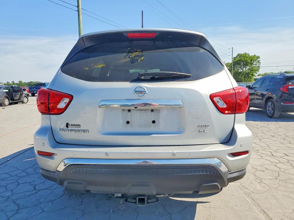 Продажа на аукционе авто 2017 Nissan Pathfinder, vin: 5N1DR2MM7HC912517, номер лота: 53753936
