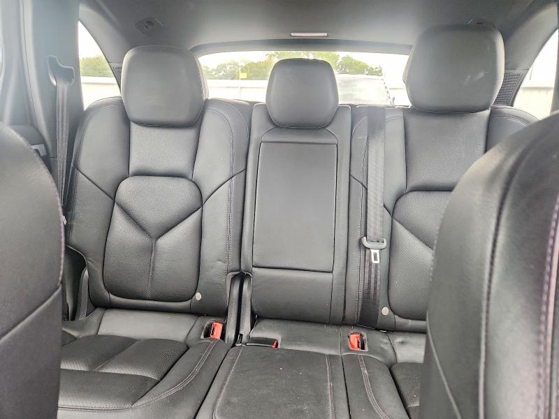 53967486 :رقم المزاد ، WP1AA2A27GLA05698 vin ، 2016 Porsche Cayenne مزاد بيع