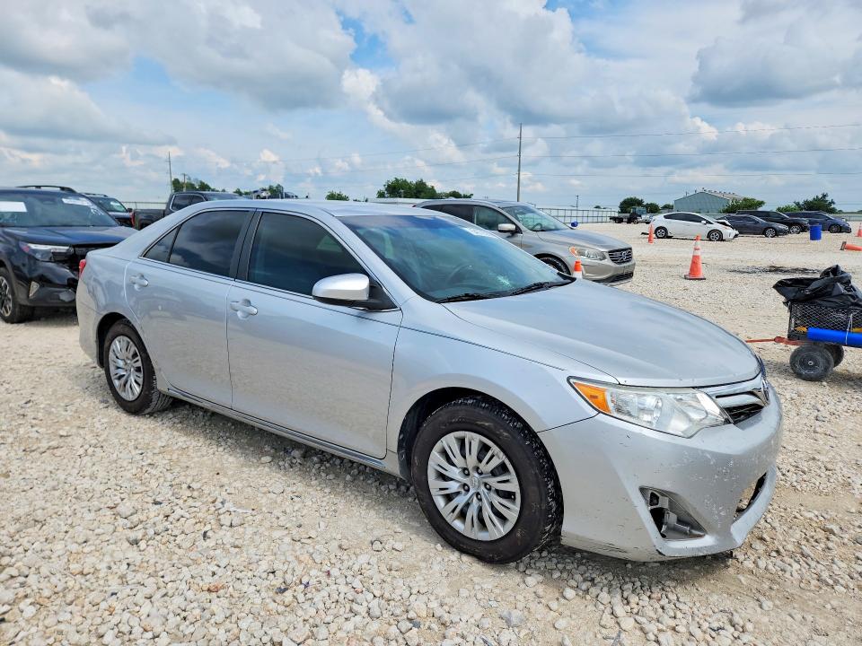 54779266 :رقم المزاد ، 4T1BF1FK6EU759737 vin ، 2014 Toyota Camry مزاد بيع