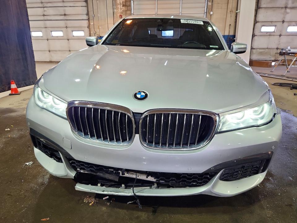 52499526 :رقم المزاد ، WBA7E2C56KB217513 vin ، 2019 Bmw 740 مزاد بيع