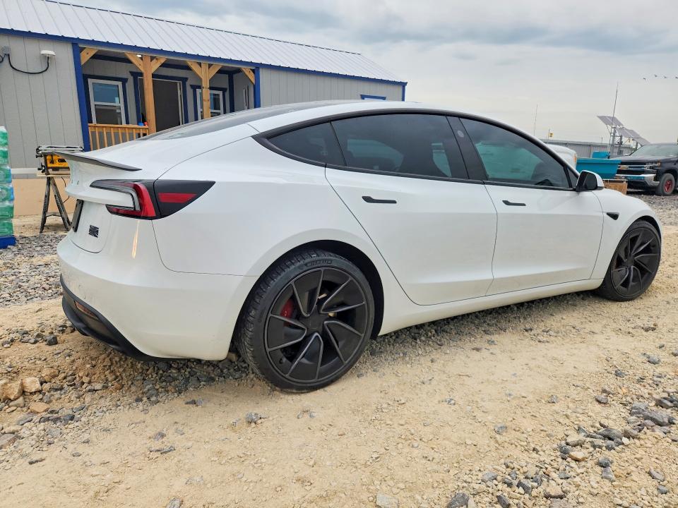53807596 :رقم المزاد ، 5YJ3E1ET9RF820180 vin ، 2024 Tesla Model 3 مزاد بيع
