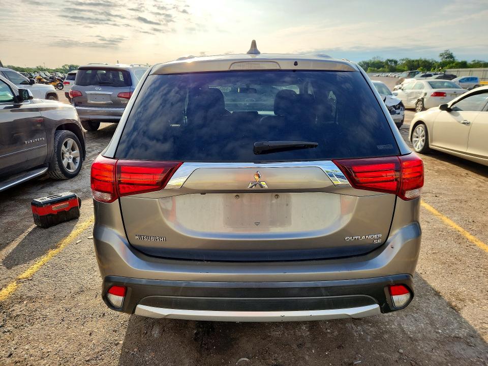 2018 Mitsubishi Outlander მანქანა იყიდება აუქციონზე, vin: JA4AZ3A36JZ025223, აუქციონის ნომერი: 53630896