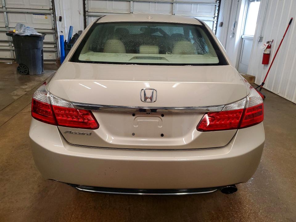 54340646 :رقم المزاد ، 1HGCR2F84FA025886 vin ، 2015 Honda Accord مزاد بيع