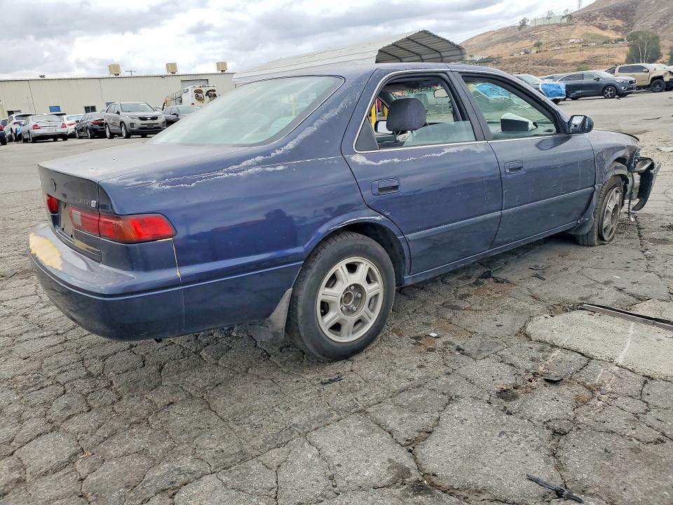 1998 Toyota Camry მანქანა იყიდება აუქციონზე, vin: JT2BG22K9W0130858, აუქციონის ნომერი: 55058756