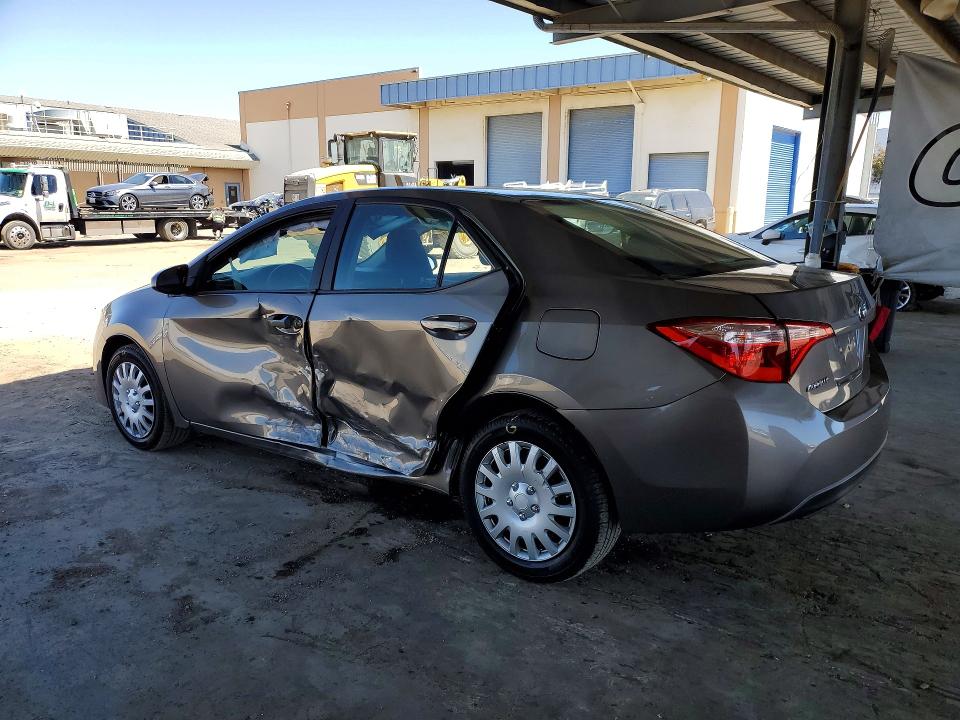 Продажа на аукционе авто 2018 Toyota Corolla, vin: 2T1BURHE0JC044055, номер лота: 53948946