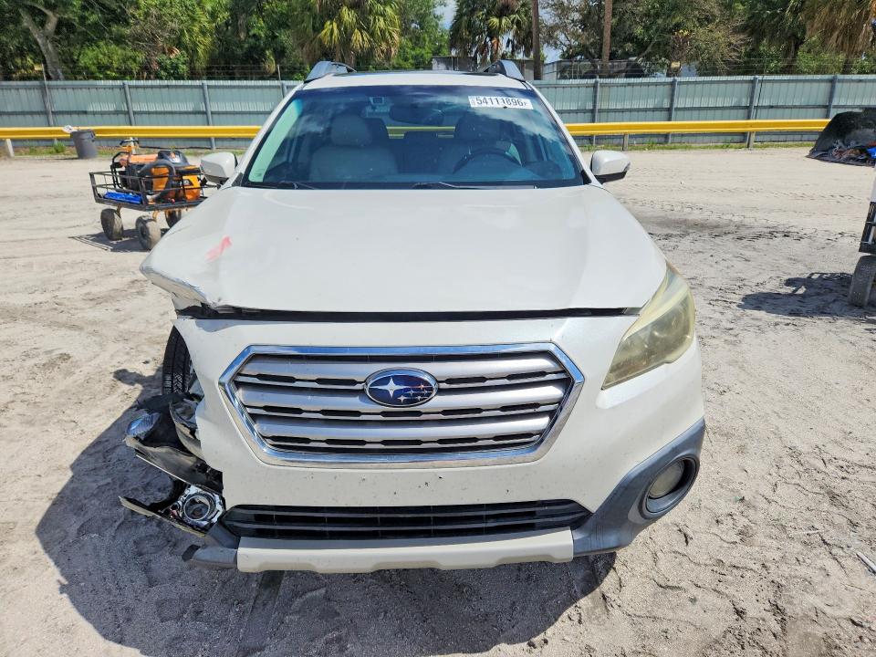 54111896 :رقم المزاد ، 4S4BSANC5F3237940 vin ، 2015 Subaru Outback مزاد بيع