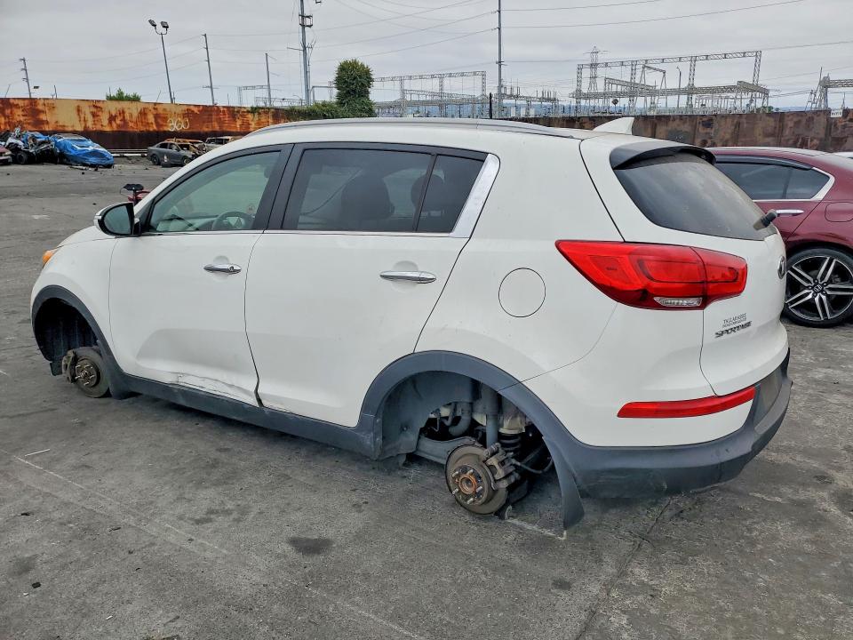 Продажа на аукционе авто 2015 Kia Sportage, vin: KNDPC3AC6F7696427, номер лота: 53792906