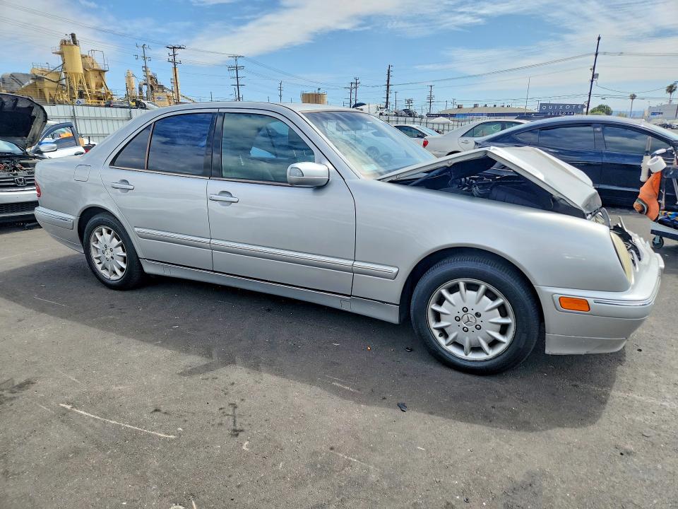 Aukcja sprzedaży 2001 Mercedes-benz E, vin: WDBJF65J21B200910, numer aukcji: 55058046