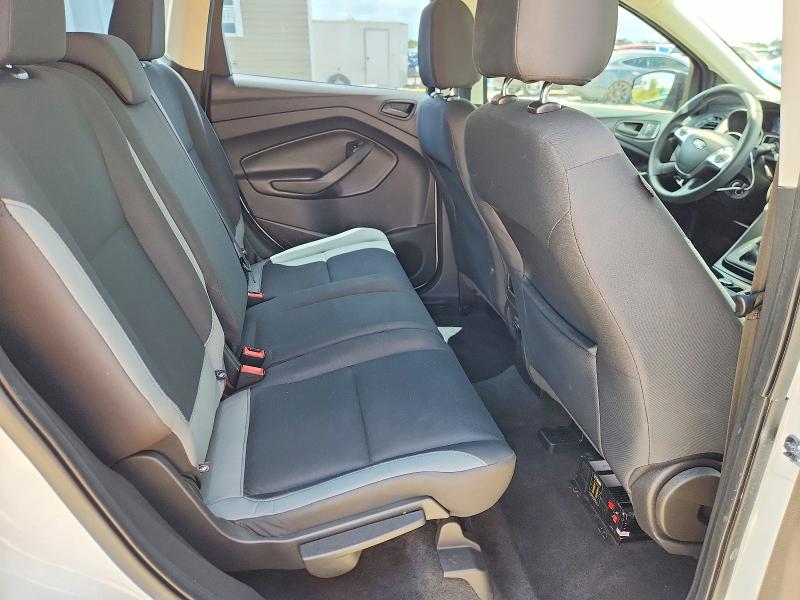 54800196 :رقم المزاد ، 1FMCU0F74FUC81562 vin ، 2015 Ford Escape مزاد بيع