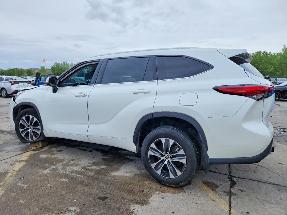 55151266 :رقم المزاد ، 5TDHZRBH7LS518236 vin ، 2020 Toyota Highlander مزاد بيع