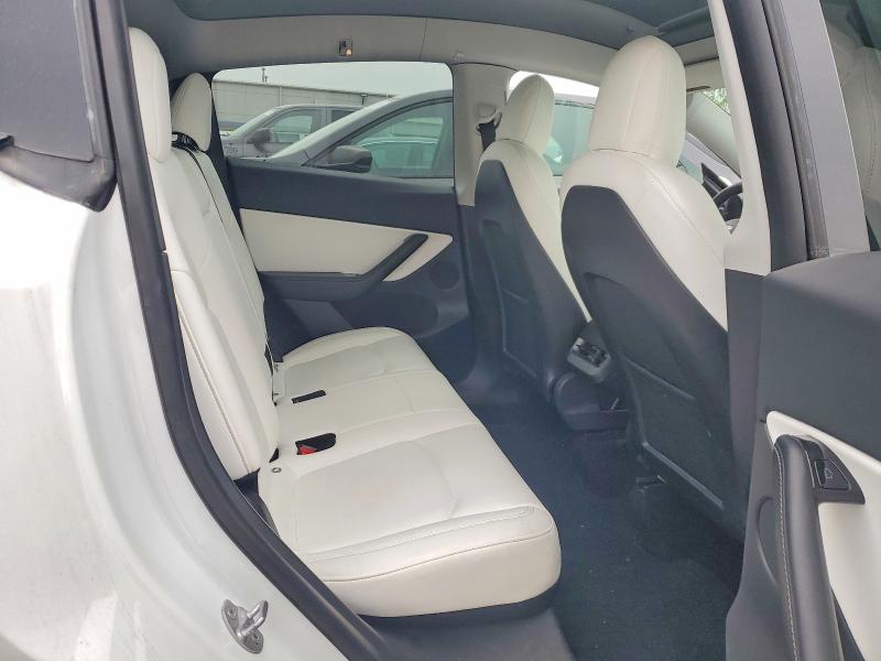 53542206 :رقم المزاد ، 5YJYGDEE4MF121051 vin ، 2021 Tesla Model Y مزاد بيع