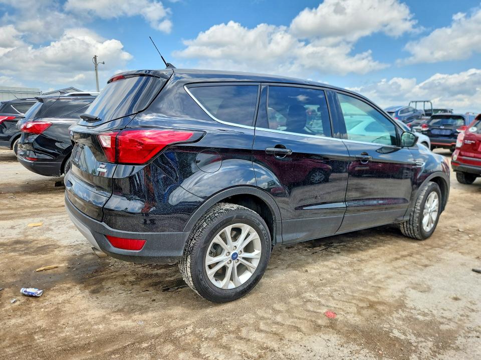 Продаж на аукціоні авто 2019 Ford Escape, vin: 1FMCU0GD0KUB02271, номер лоту: 52809076