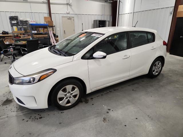 2018 Kia Forte მანქანა იყიდება აუქციონზე, vin: KNAFK5A87J5772955, აუქციონის ნომერი: 51883556