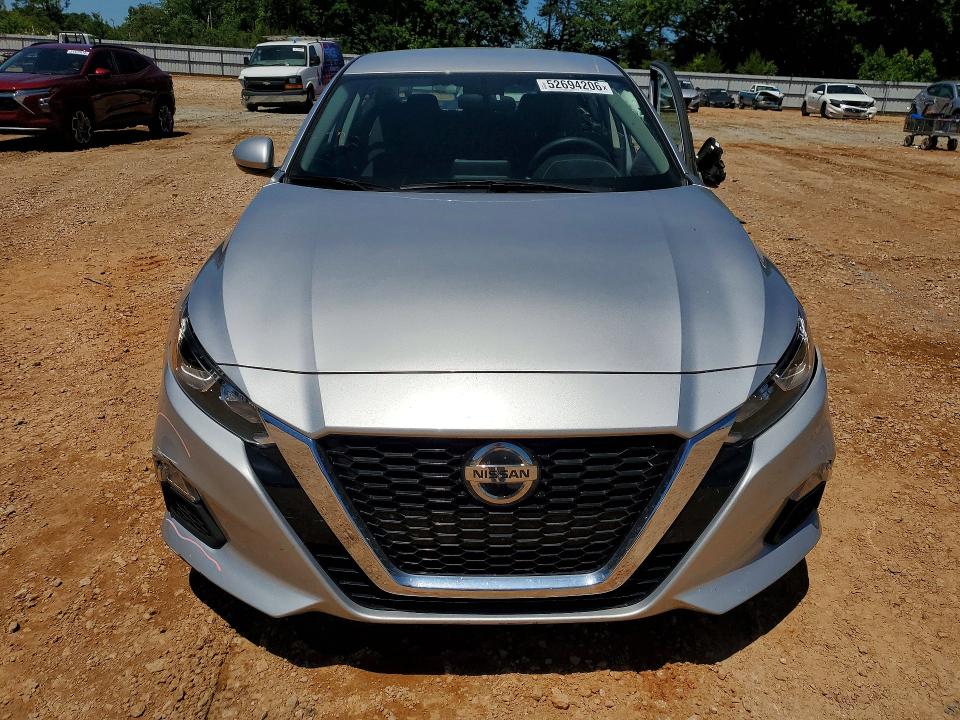 52694206 :رقم المزاد ، 1N4BL4BV1LC245012 vin ، 2020 Nissan Altima مزاد بيع