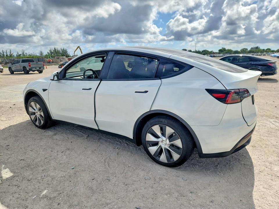 Продажа на аукционе авто 2023 Tesla Model Y, vin: 7SAYGAEE2PF752869, номер лота: 54003656