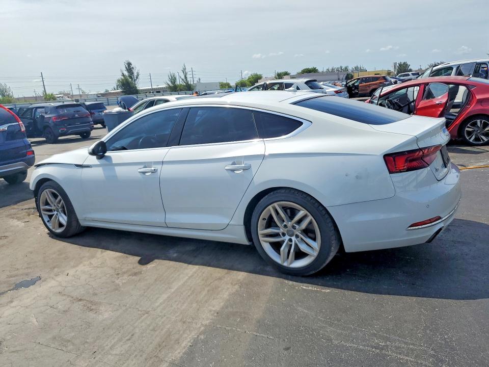 Продажа на аукционе авто 2019 Audi A5, vin: WAUBNCF5XKA006719, номер лота: 52399366