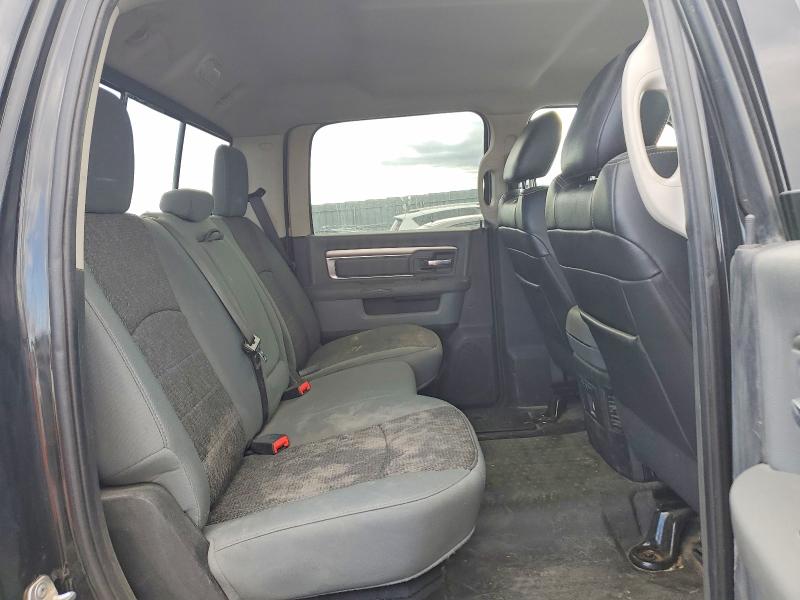 48537886 :رقم المزاد ، 3C6UR5DJ9JG205439 vin ، 2018 Ram 2500 مزاد بيع