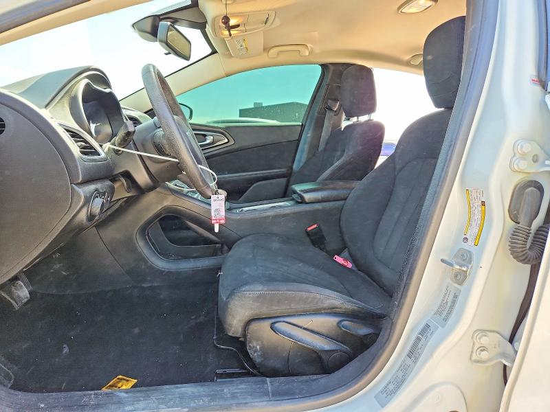 Продаж на аукціоні авто 2015 Chrysler 200, vin: 1C3CCCABXFN740967, номер лоту: 52213866