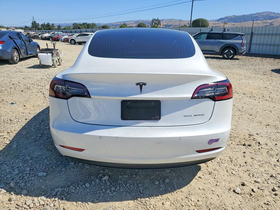 Продажа на аукционе авто 2019 Tesla Model 3, vin: 5YJ3E1EB1KF195139, номер лота: 54210606
