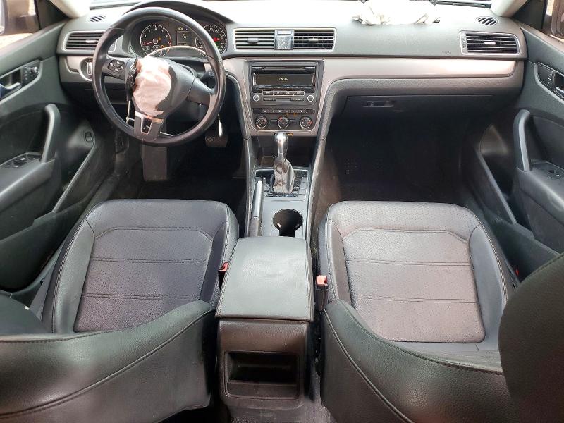 52548976 :رقم المزاد ، 1VWAT7A30FC007354 vin ، 2015 Volkswagen Passat مزاد بيع