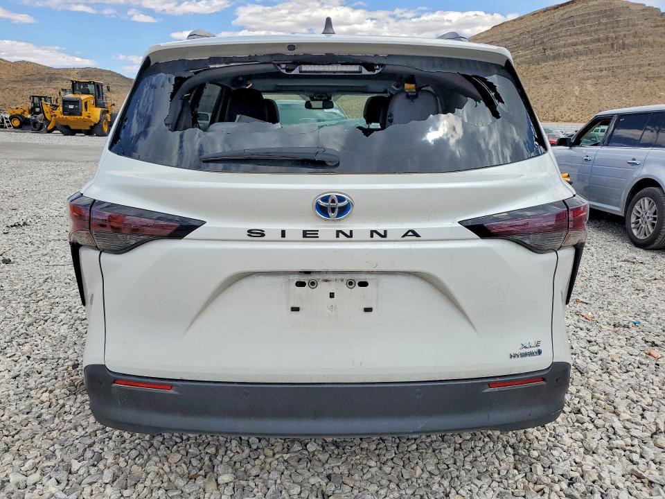 Продажа на аукционе авто 2024 Toyota Sienna, vin: 5TDJRKEC0RS210973, номер лота: 51102746