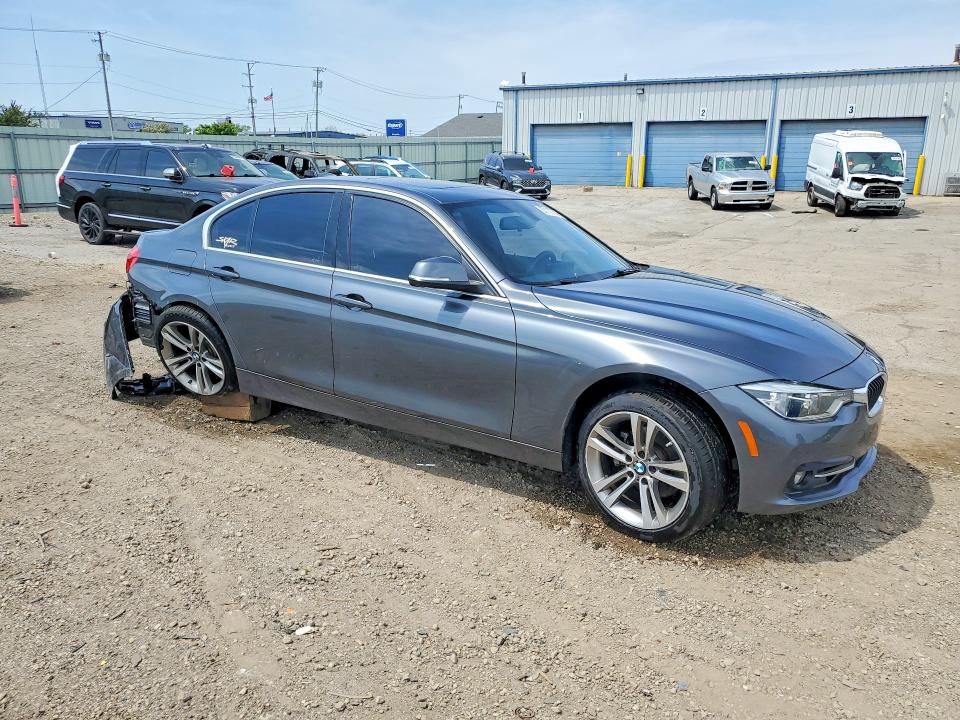 Продажа на аукционе авто 2018 Bmw 330, vin: WBA8D9C57JA615611, номер лота: 53112156