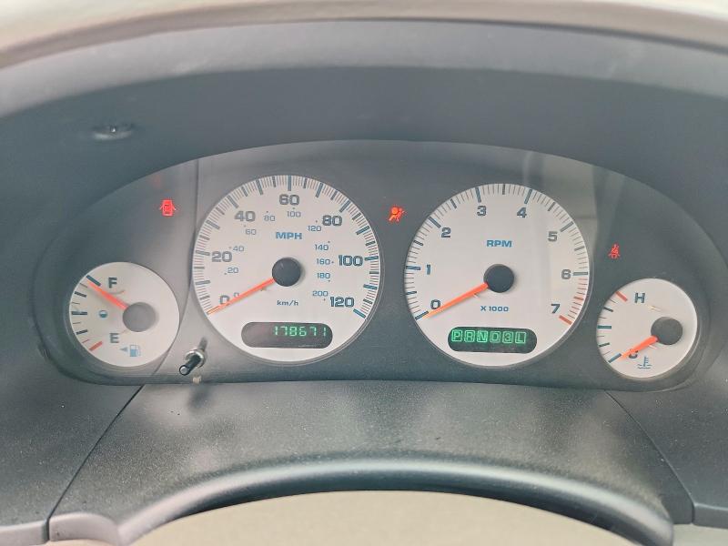 2002 Chrysler Town & Country მანქანა იყიდება აუქციონზე, vin: 2C4GP74L52R532053, აუქციონის ნომერი: 54901126