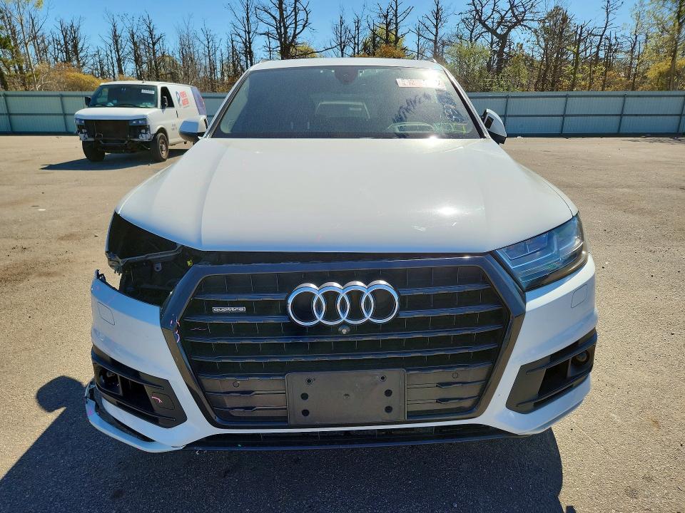 2017 Audi Q7 მანქანა იყიდება აუქციონზე, vin: WA1VAAF74HD050489, აუქციონის ნომერი: 53274966
