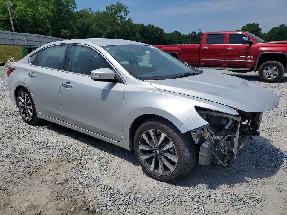 Продаж на аукціоні авто 2018 Nissan Altima, vin: 1N4AL3AP0JC198304, номер лоту: 54599746