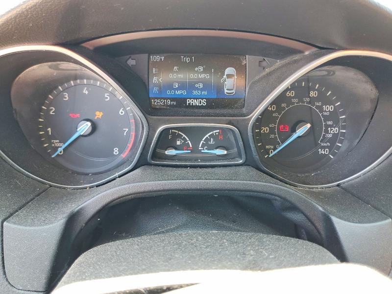 53672146 :رقم المزاد ، 1FADP3K20FL252843 vin ، 2015 Ford Focus مزاد بيع