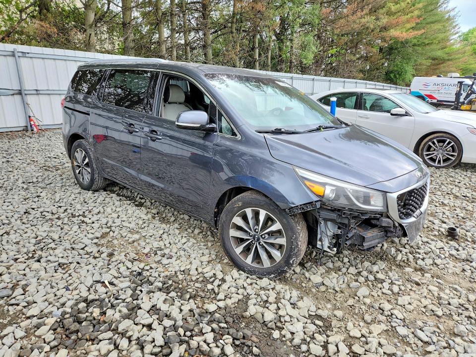 52764856 :رقم المزاد ، KNDMC5C15F6018722 vin ، 2015 Kia Sedona مزاد بيع