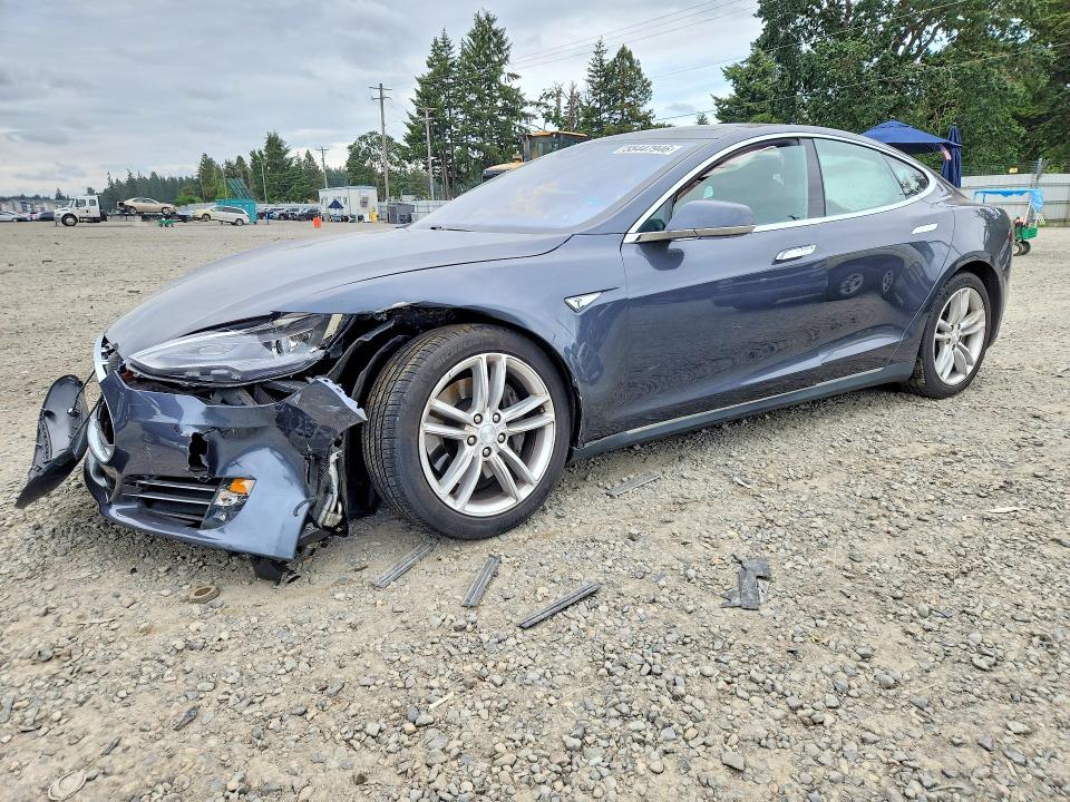 Продажа на аукционе авто 2015 Tesla Model S, vin: 5YJSA1E27FF104839, номер лота: 55447946
