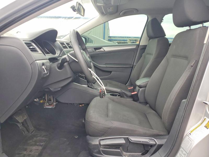 53459736 :رقم المزاد ، 3VWD17AJ2FM342647 vin ، 2015 Volkswagen Jetta مزاد بيع