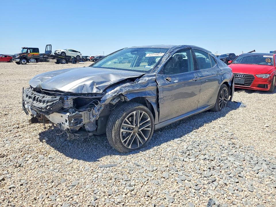 Auction sale of the 2026 Toyota Camry, vin: 4T1DBADK2TU546014, lot number: 52314836