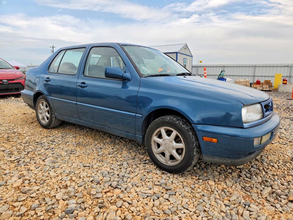 1995 Volkswagen Jetta მანქანა იყიდება აუქციონზე, vin: 3VWRA81H8SM011767, აუქციონის ნომერი: 54912006