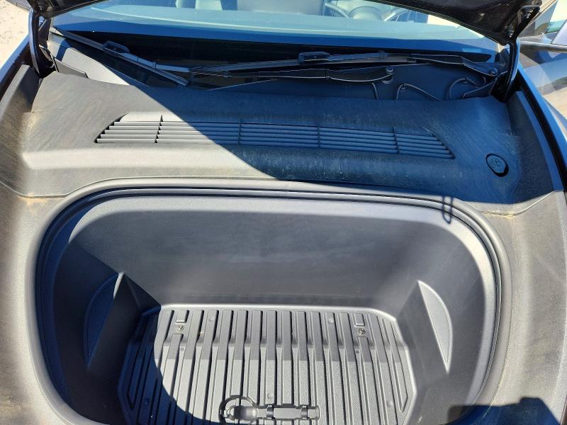 53721796 :رقم المزاد ، 7SAYGAEE5RF083418 vin ، 2024 Tesla Model Y مزاد بيع