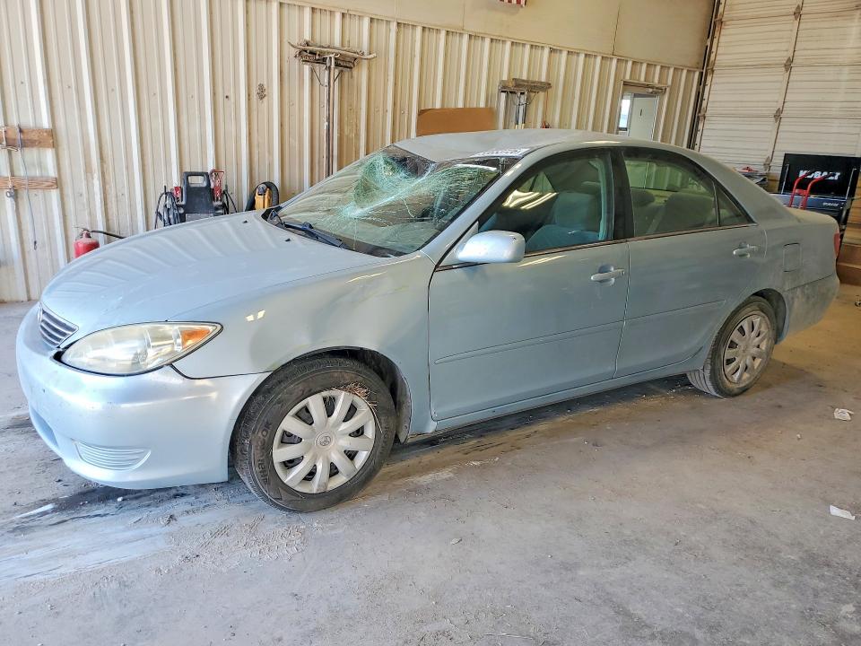 53653726 :رقم المزاد ، 4T1BE30K16U748315 vin ، 2006 Toyota Camry مزاد بيع
