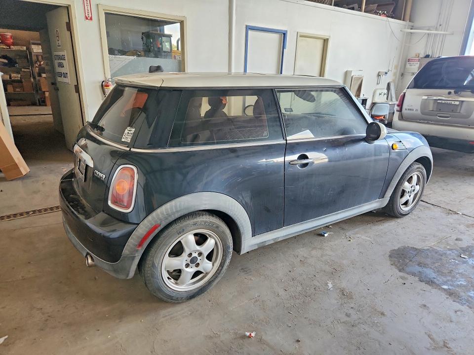 53585796 :رقم المزاد ، WMWMF335X7TT50315 vin ، 2007 Mini Cooper Hardtop مزاد بيع