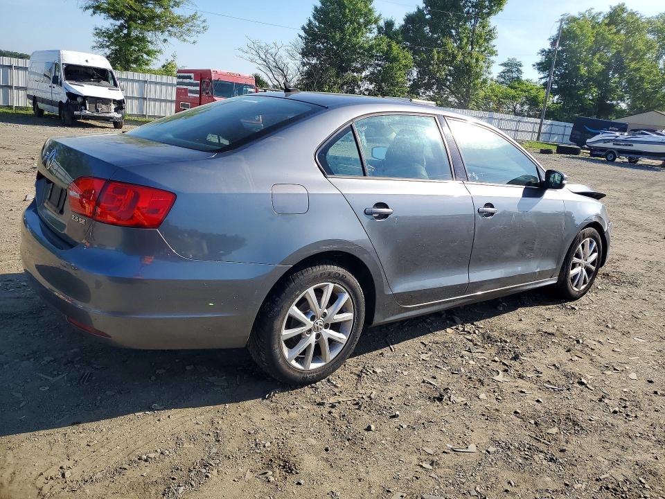 53752746 :رقم المزاد ، 3VWDP7AJ4CM312575 vin ، 2012 Volkswagen Jetta مزاد بيع