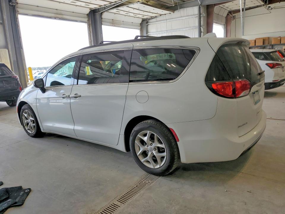 53708466 :رقم المزاد ، 2C4RC1BG5HR768380 vin ، 2017 Chrysler Pacifica مزاد بيع