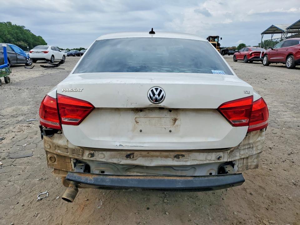 55061096 :رقم المزاد ، 1VWBP7A37EC002739 vin ، 2014 Volkswagen Passat مزاد بيع