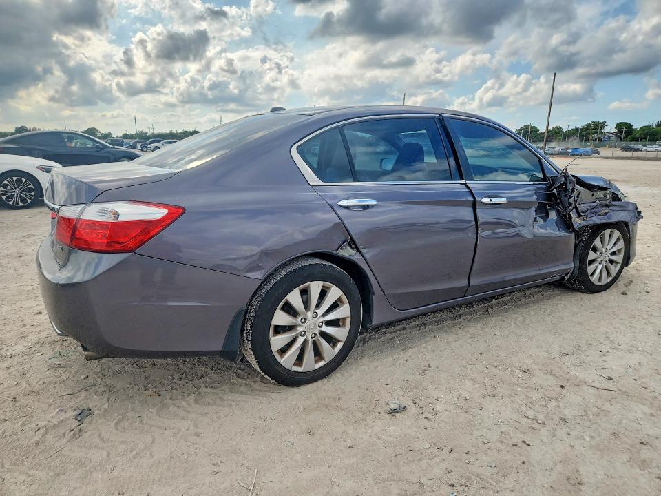 2015 Honda Accord მანქანა იყიდება აუქციონზე, vin: 1HGCR3F8XFA004966, აუქციონის ნომერი: 53829206